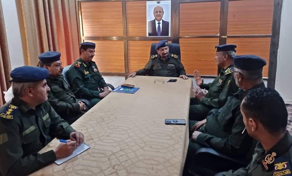 العميد حميد يستقبل مديري القيادة والسيطرة والأدلة الجنائية بوزارة الداخلية Image