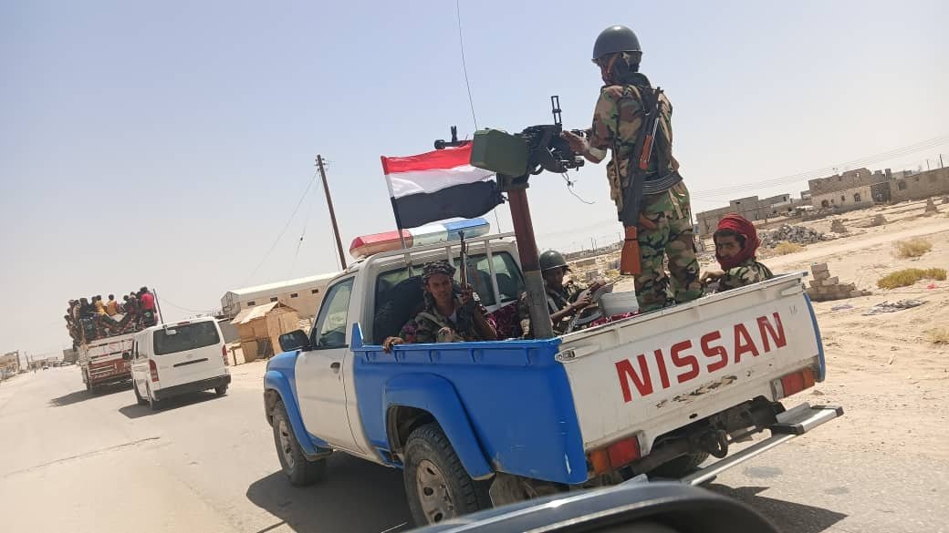 شرطة المهرة تضبط 306 مهاجرين غير شرعيين يحملون الجنسية الإثيوبية Image