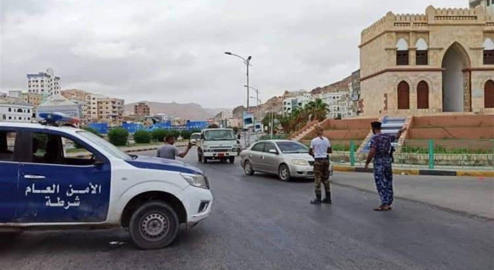 القبض على متهم بالقتل في المكلا بعد اعترافه بارتكاب الجريمة في 2022م Image