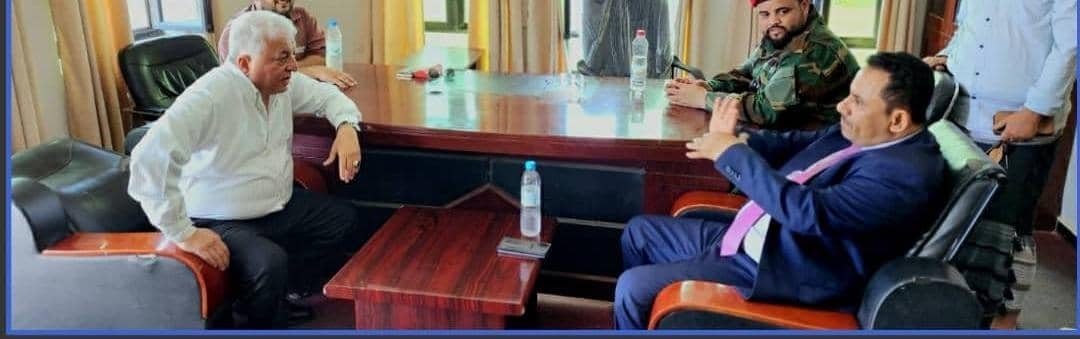 مدير أمن المنطقة الحرة يلتقي نائب رئيس الغرفة التجارية والصناعية في عدن Image