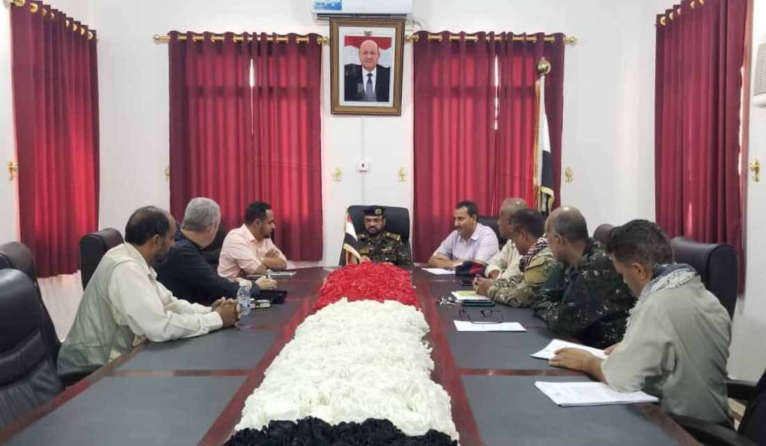 وكيل أول وزارة الداخلية يستعرض جهود الأجهزة الأمنية في تعزير الأمن بمديريات وادي محافظة حضرموت Image