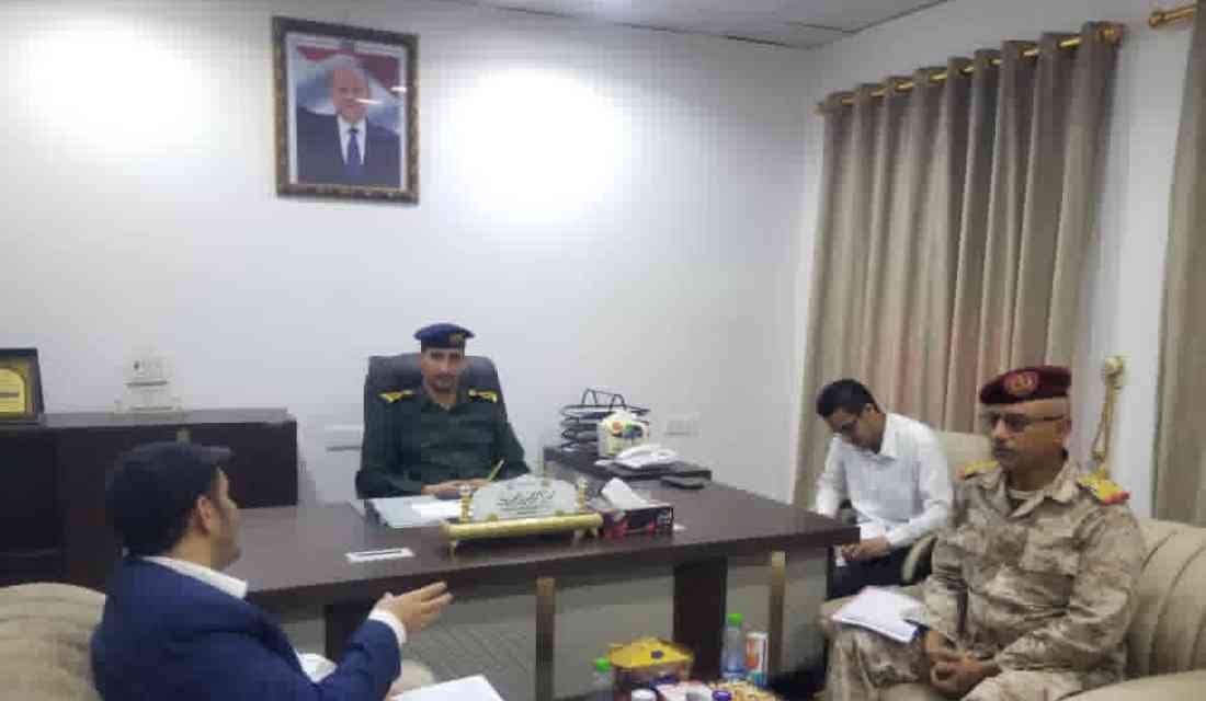 مدير شرطة الوادي والصحراء يناقش مع اللجنة الفنية سبل مواجهة ظاهرة تجنيد الأطفال والحد منها Image