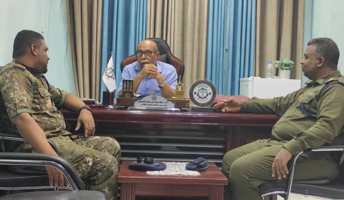 مناقشة ترتيبات مشاركة شرطة ساحل حضرموت بفعاليات أسبوع الطالب الجامعي Image