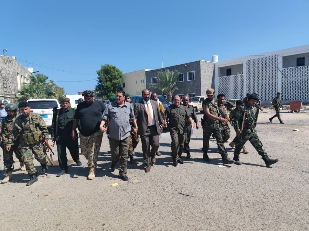 وكيل وزارة الداخلية يتفقد سير العمل في ادارة شرطة عدن Image