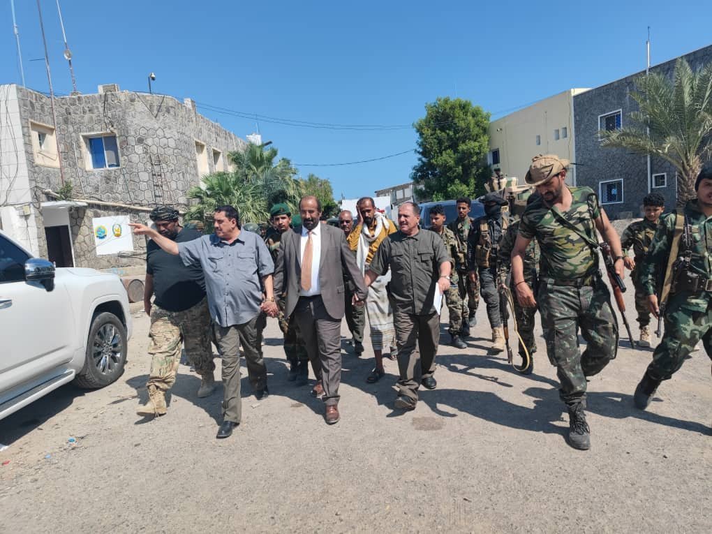 وكيل وزارة الداخلية يطلع على إعادة ترميم وزارة الداخلية بالعاصمة المؤقتة عدن Image