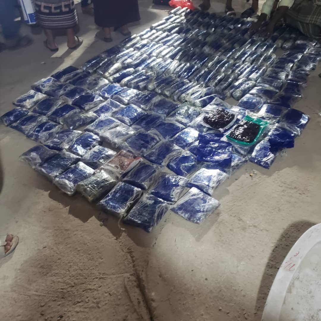 المهرة :جمارك شحن  تضبط 200 كيلو من مادة الحشيش المخدر  Image