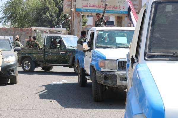 شرطة تعز تضبط متهم رئيسي في قضية قتل عمد بجبل حبشي  Image