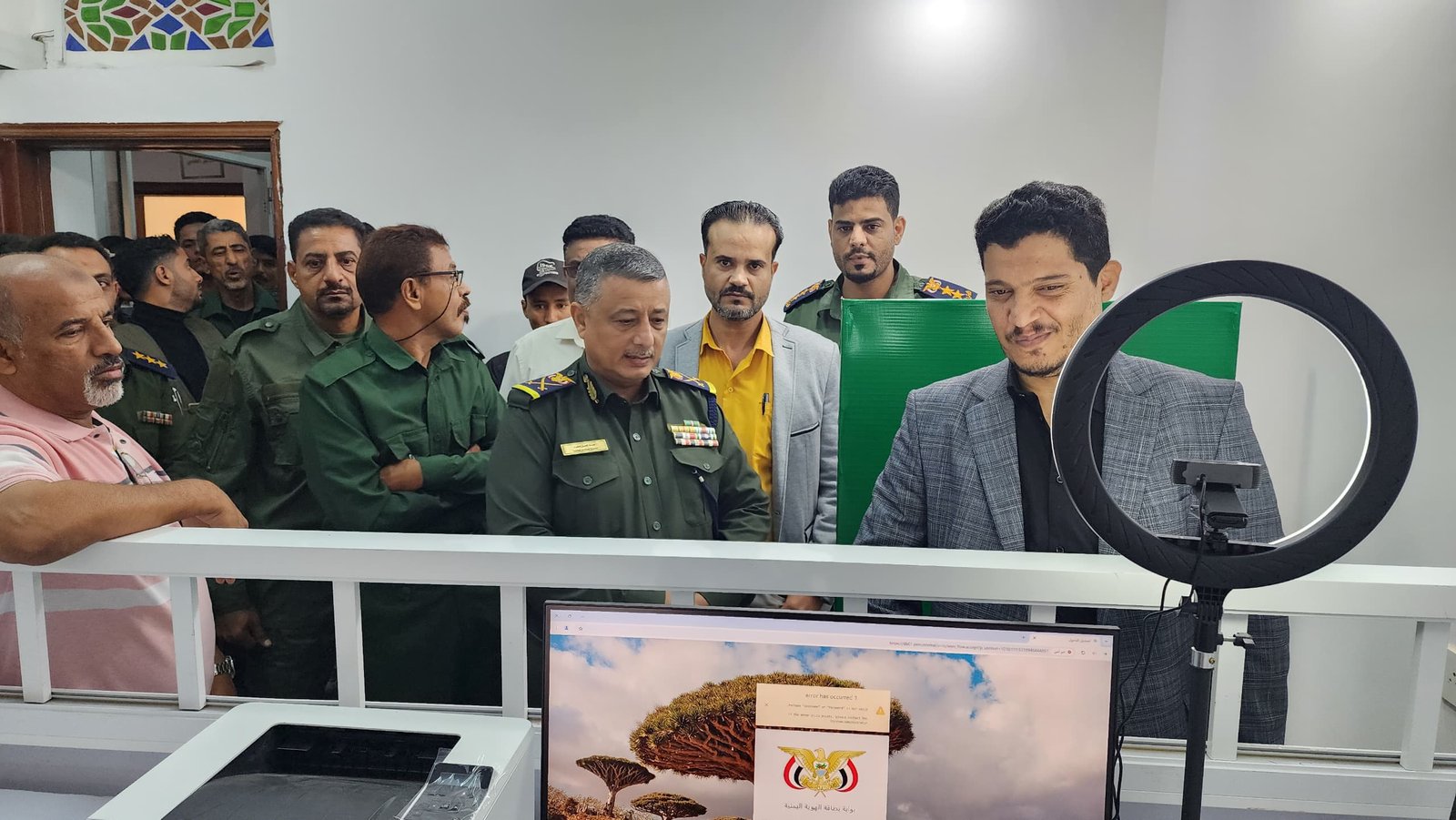 افتتاح مركز الأحوال المدنية للبطاقة الذكية في مديرية البريقة بالعاصمة المؤقتة عدن  Image