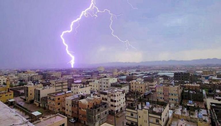 وفاة طفلين وامرأتين في صاعقة رعدية بمريس الضالع Image
