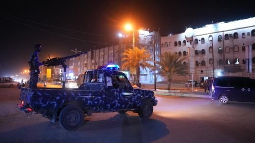 أجهزة الشرطة بوادي وصحراء حضرموت تضبط 600 متهما في 432 قضية جنائية خلال النصف الأول من 2025 Image