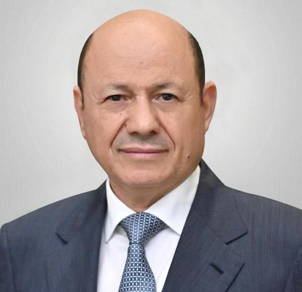 رئيس مجلس القيادة يشيد بجهود الاجهزة الأمنية في ملاحقة قتلة الشهيدة افتهان المشهري Image