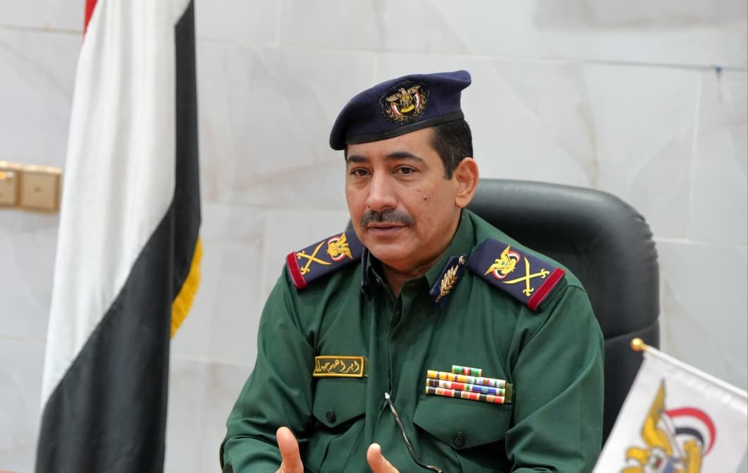 وزير الداخلية يعزي العميد / محمد راشد مستشار وزير الداخلية بوفاة والدته Image