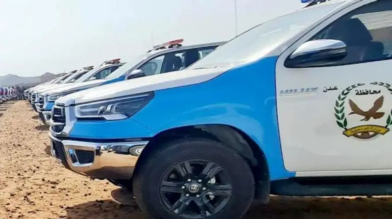 الشرطة تلقي القبض على متهمين بجريمة قتل شاب في عدن Image