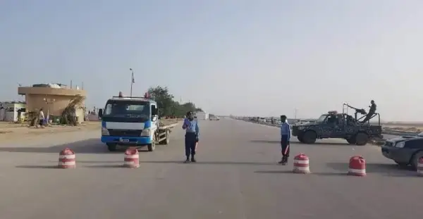 الأجهزة الأمنية تضبط شخصين دخلا البلاد بطريقة غير شرعية عبر منفذ شحن Image