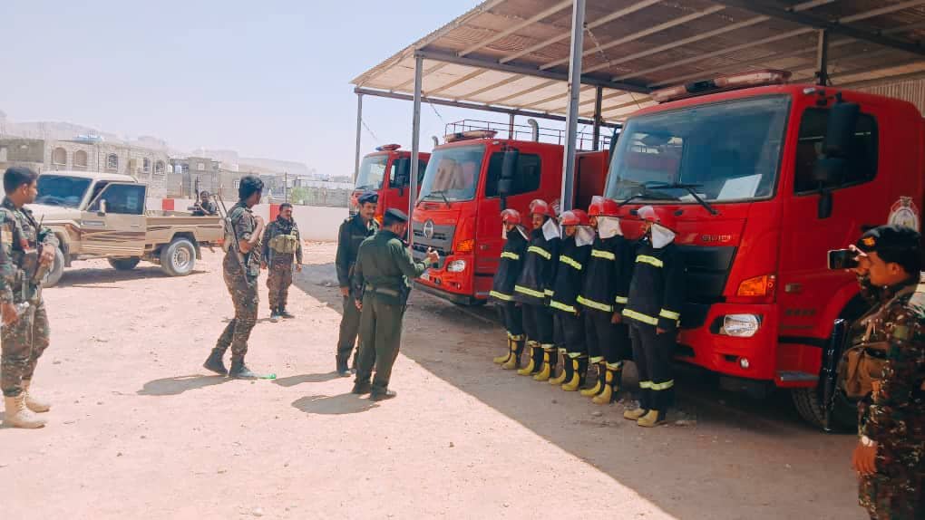 مدير عام شرطة شبوة يتفقد إدارة الدفاع المدني ويؤكد على أهمية رفع مستوى الجاهزية Image