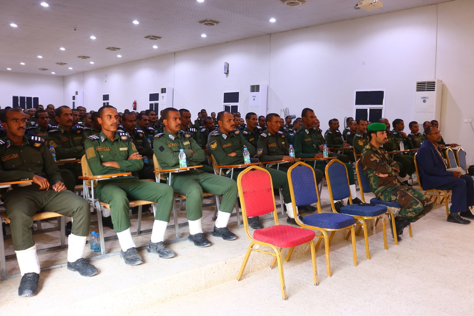 كلية الشرطة حضرموت تنظم ندوة علمية حول تقنيات التحقيق بالذكاء الاصطناعي Image