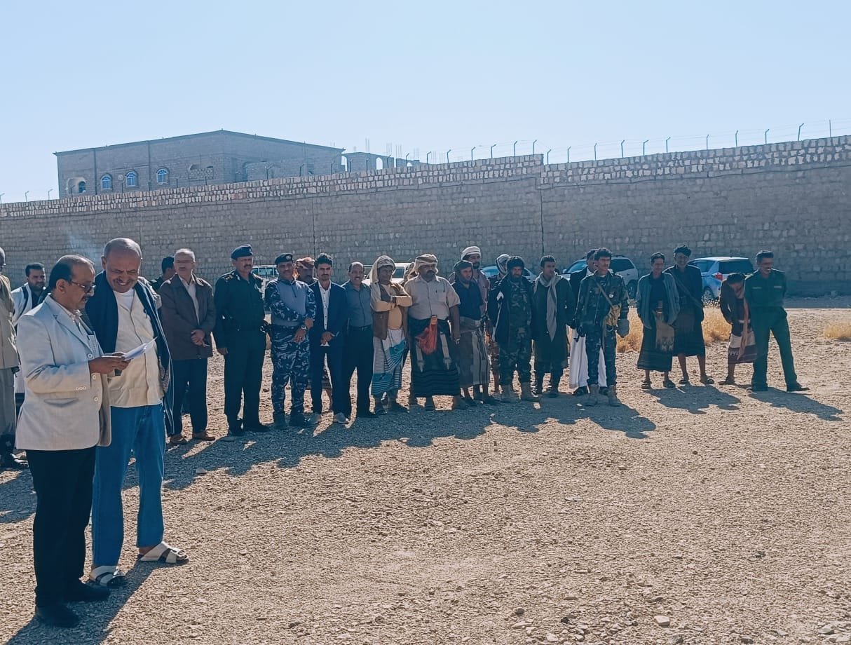 النيابة العامة وشرطة شبوة تنفذان حكم القصاص الشرعي بحق المدان جابر عبدالله مبارك الوتيد Image