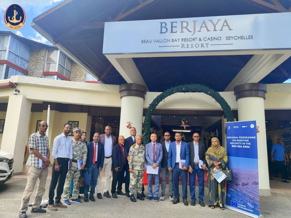 خفر السواحل يختتم مشاركته في ورشة عمل متخصصة للأمن البحري الإقليمي Image