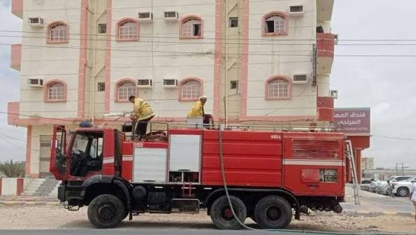 حريق يلتهم مستودع إدارة التربية والتعليم بمديرية قشن في المهرة دون خسائر بشرية Image