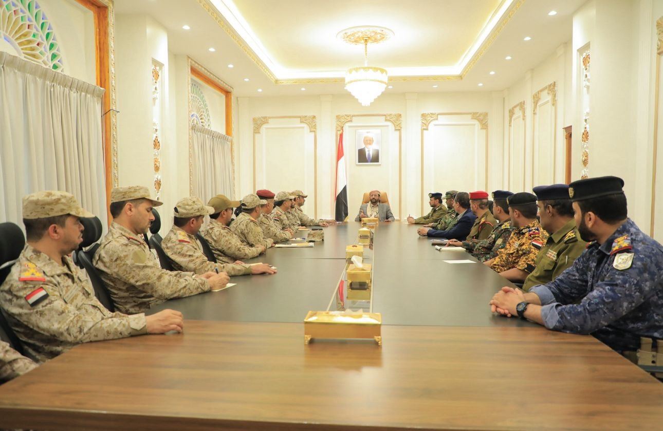 اللجنة الأمنية والعسكرية بمأرب تعقد اجتماعاً استثنائياً لمناقشة المستجدات Image