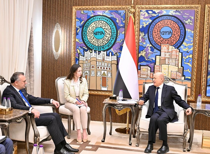 الرئيس العليمي يستقبل كبير مستشاري الرئيس الاميركي Image