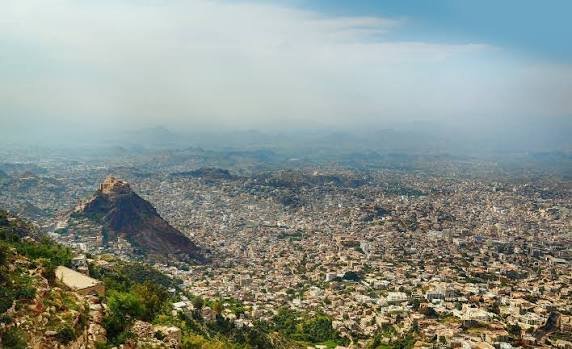 إصابة امرأة بجريمة إرهابية جديدة لمليشيا الحوثي بمحافظة تعز Image