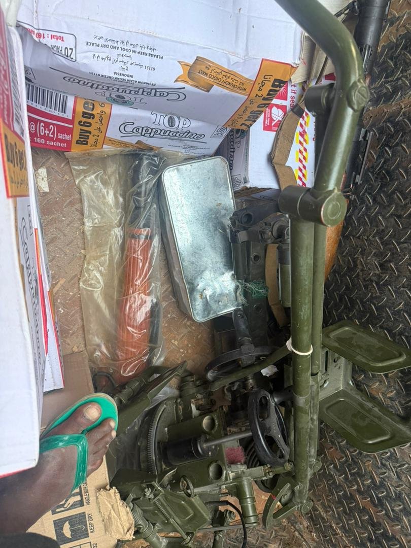 عملية أمنية بساحل حضرموت تسفر عن ضبط سيارة محمّلة بأسلحة في المكلا Image