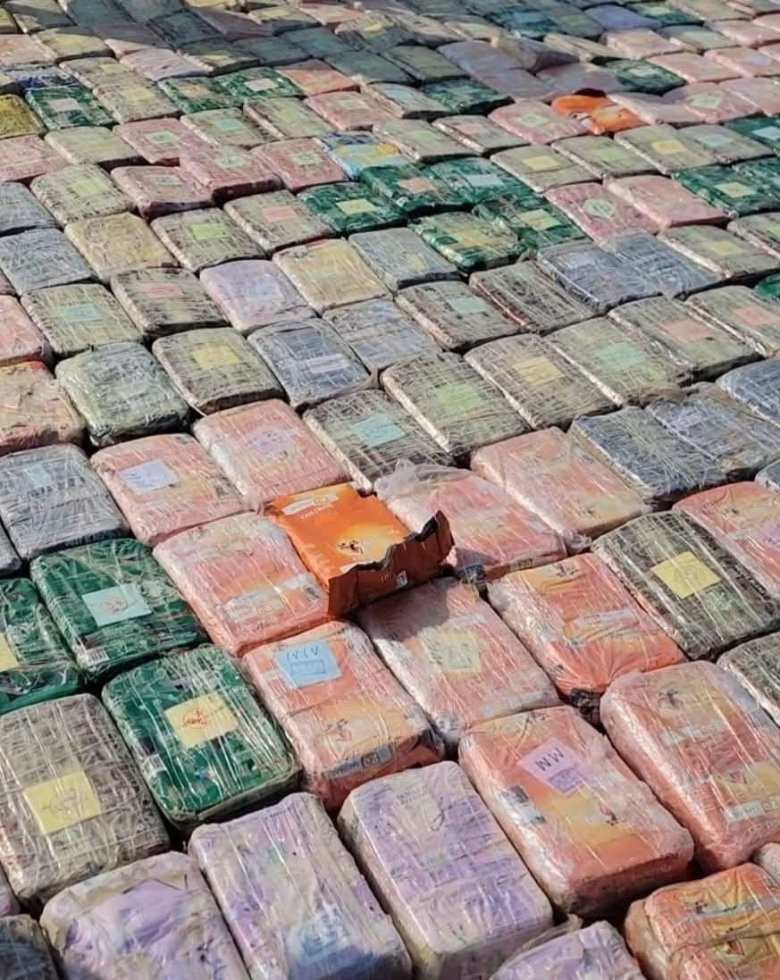 مدير عام مكافحة المخدرات يشيد بضبطية المخدرات قبالة ساحل رأس العارة Image