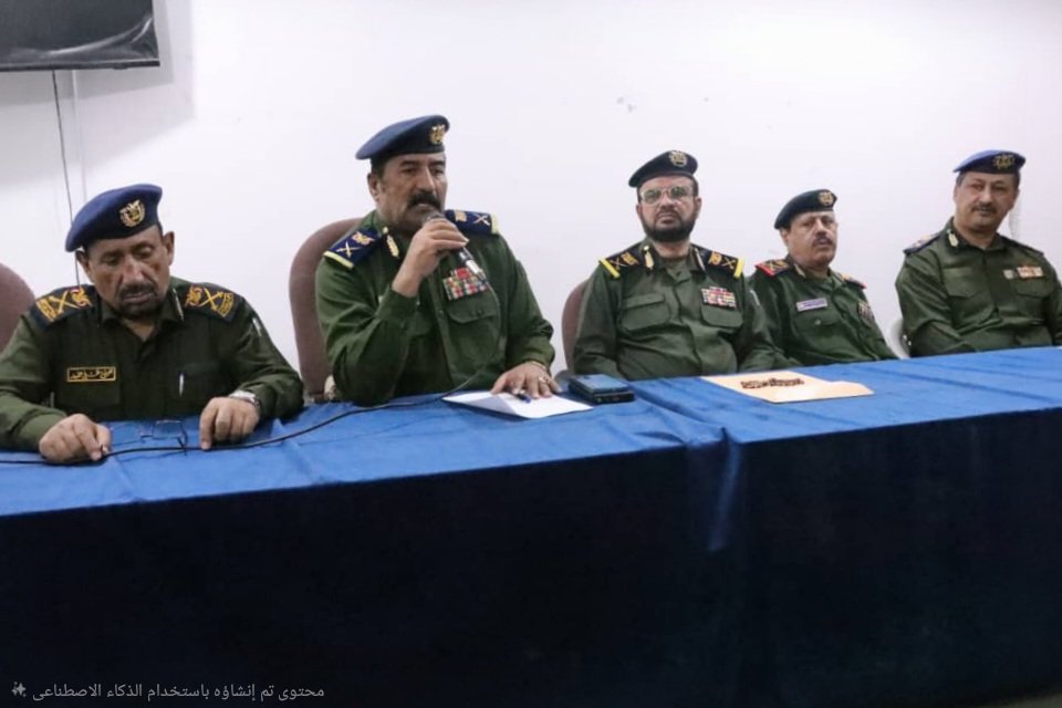 وكيل وزارة الداخلية لقطاع الشؤون المالية والإدارية يزور شرطة مأرب ويترأس اجتماعًا أمنيًا موسعًا Image