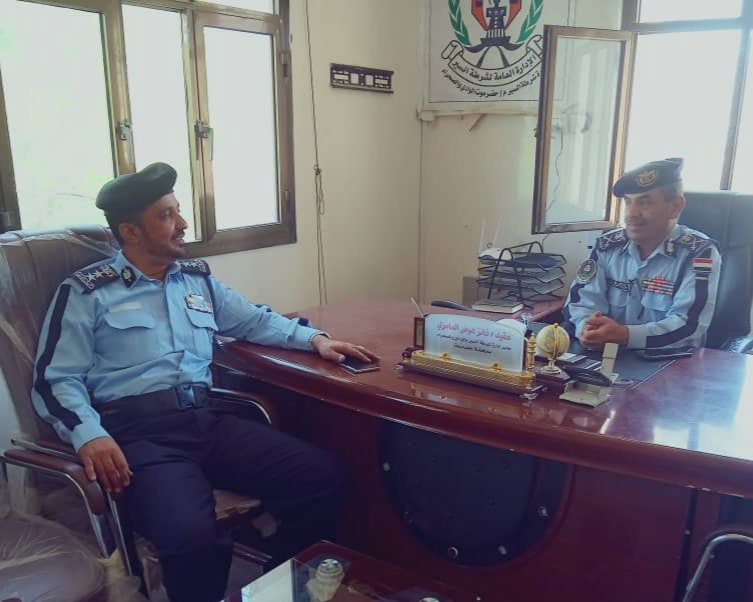 اللواء بامشموس يتفقد سير العمل بفرع شرطة السير بوادي حضرموت ويلتقي باللجنة التحضيرية لاسبوع المرور العربي  Image