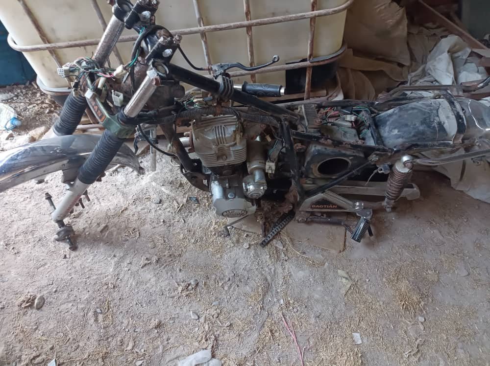 أمن المكلا يضبط شخصان مرتبطان بعمليات سرقة دراجات نارية Image