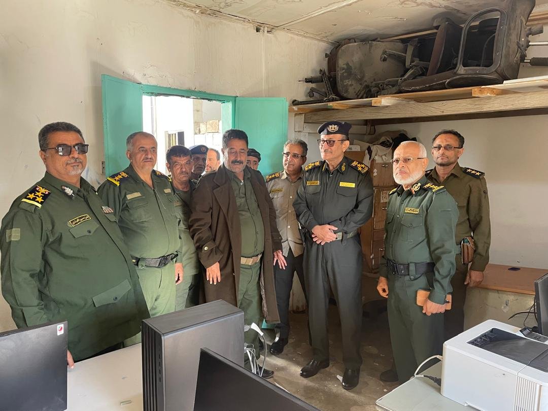 وكيل مصلحة الأحوال المدنية يطّلع على سير الأداء بمركز "لبعوس" في لحج Image