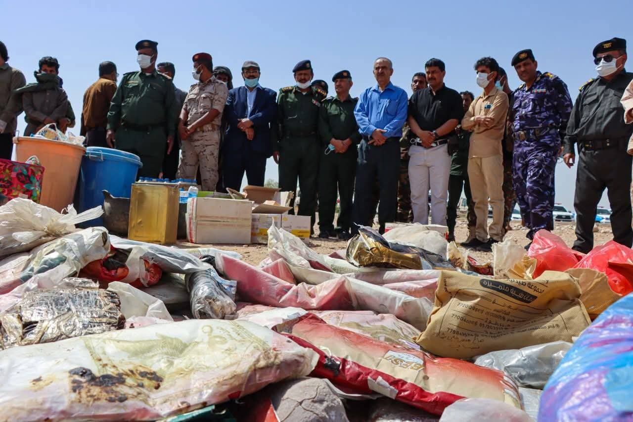 محافظ شبوة ومدير الشرطة يدشّنان أسبوع مكافحة المخدرات وإتلاف أكثر من 116 كيلو حشيش و7000 حبة محظورة Image