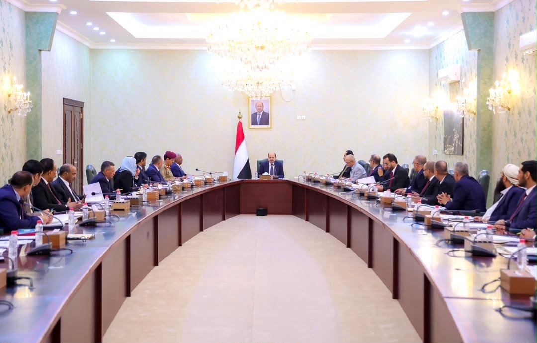 مجلس الوزراء يوجه وزارتي الدفاع والداخلية برفع الجاهزية وتعزيز الإجراءات الأمنية لحماية السيادة الوطنية Image