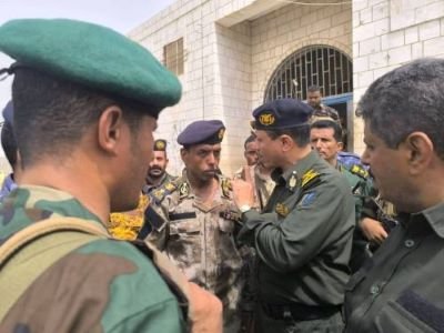 مدير أمن أبين يتفقد السجن المركزي وانتشار الحملة الأمنية في خنفر ويشدد على رفع الجاهزية Image