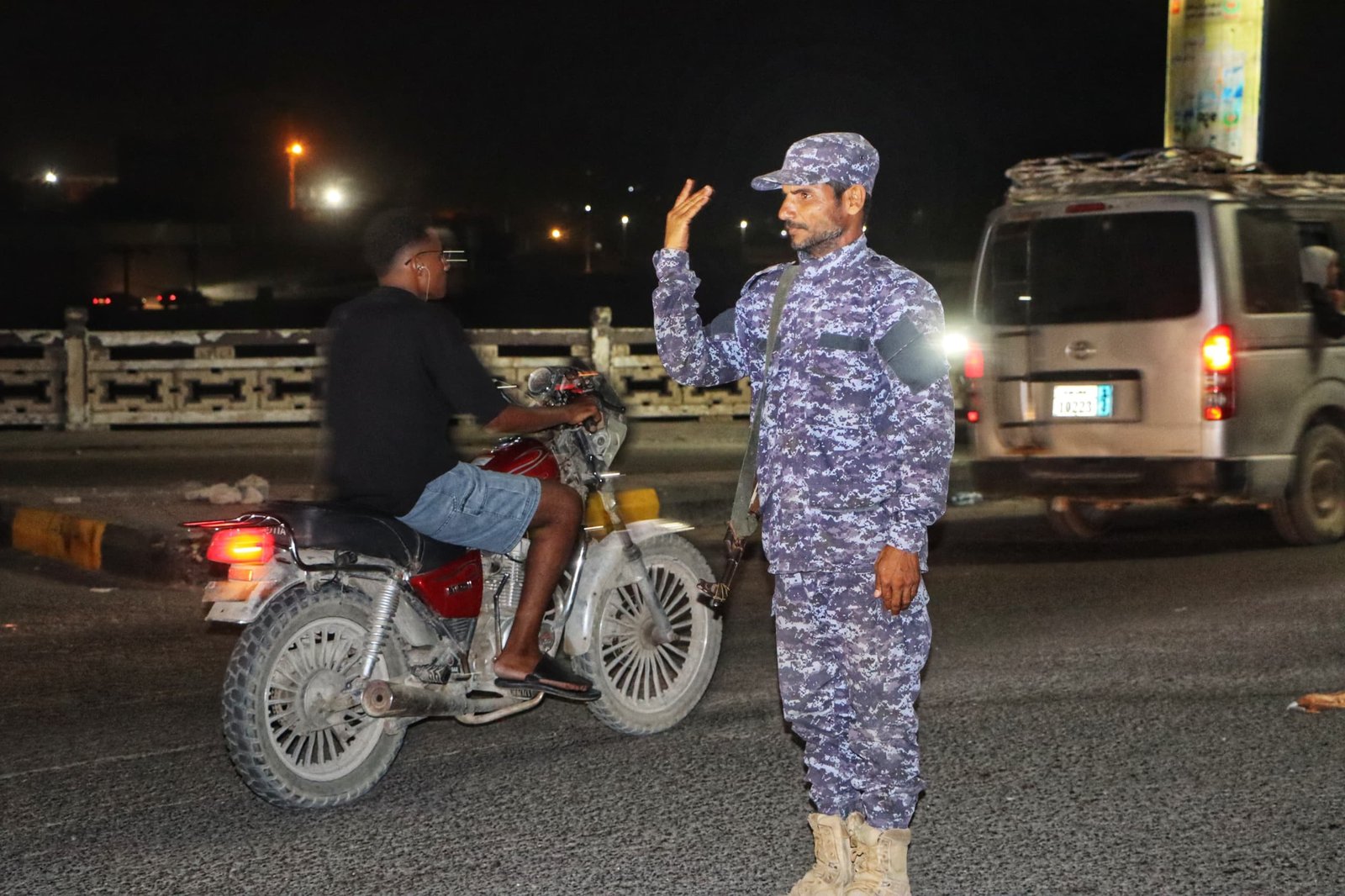 الشرطة تتلقى 125 بلاغًا وتضبط 127 متهمًا في المحافظات Image