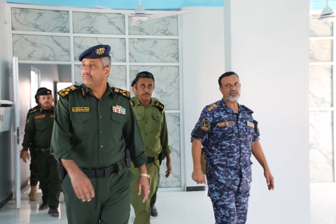 العميد الجابري يتفقد أمن المكلا والبحث الجنائي ويشدد على الجاهزية وسرعة إنجاز القضايا Image