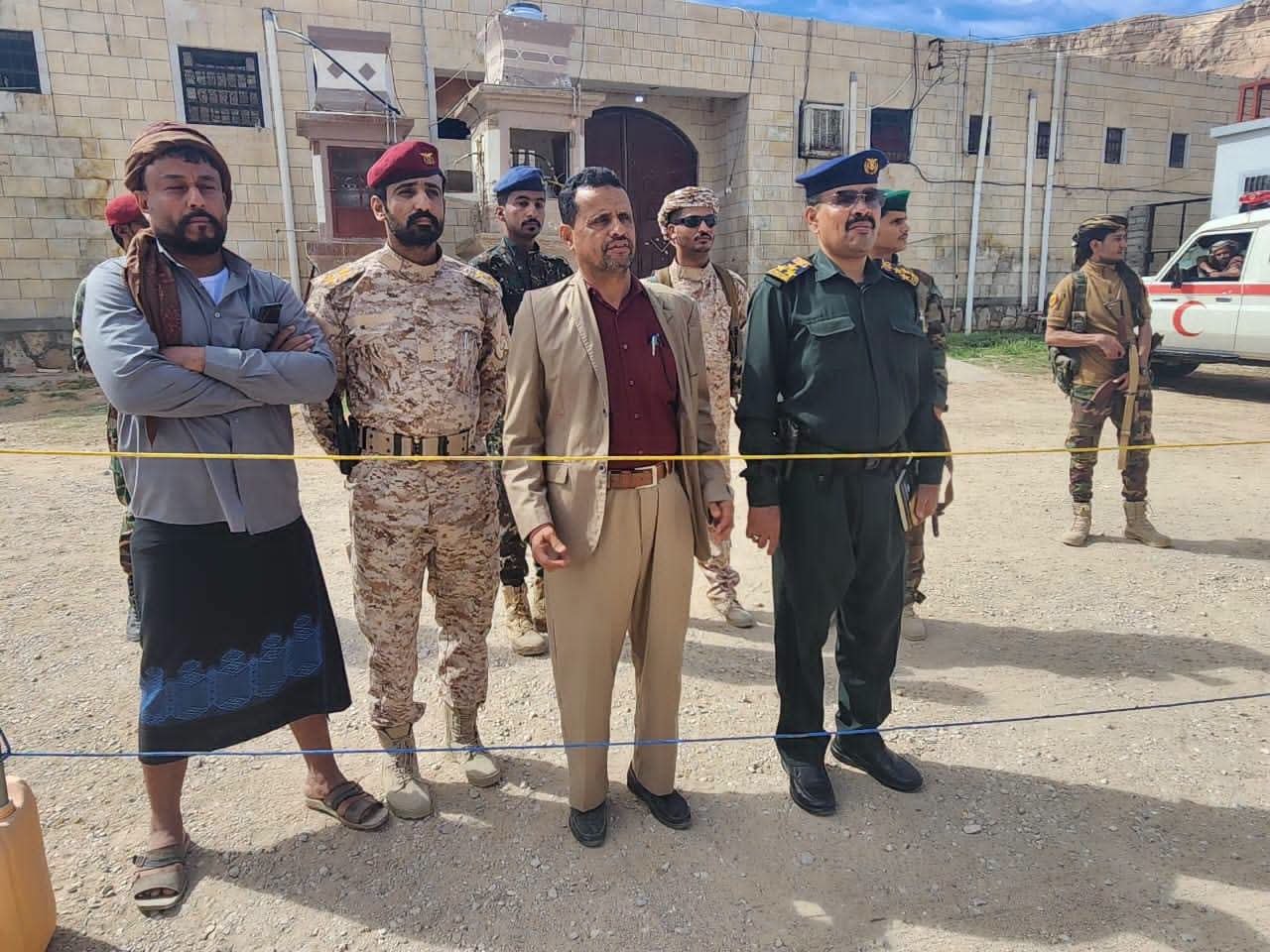 شرطة حضرموت الوادي والصحراء والنيابة العامة تنفذان حكم قصاص شرعي بحق 3 مدانين بالقتل Image