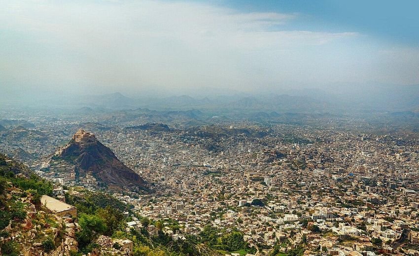 شهيدان و5 جرحى من المدنيين بينهم أطفال ونساء بقصف وقنص المليشيات الارهابية في تعز Image