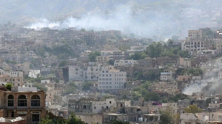 إصابة مدنيين اثنين برصاص وشظايا قصف مليشيا الحوثي في ريف تعز Image